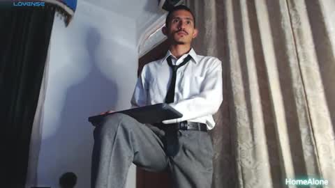 Snapshot of xxxhome_alonexxx chatting on 03-11-25, 07:36 Kev online show from 03-11-25, 07:36