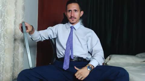 Snapshot of xxxhome_alonexxx chatting on 09-17-25, 07:48 Kev online show from 09-17-25, 07:48