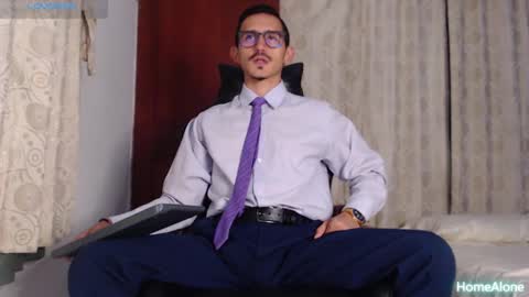 Snapshot of xxxhome_alonexxx chatting on 09-26-25, 07:29 Kev online show from 09-26-25, 07:29