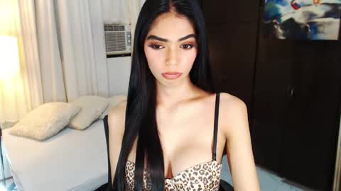 Snapshot of xxxjaneheavensxxx chatting on 05-12-26, 06:27 xxxjaneheavensxxx online show from 05-12-26, 06:27
