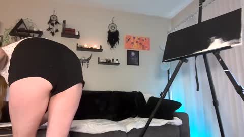 Lola online show from 09-10-25, 12:32