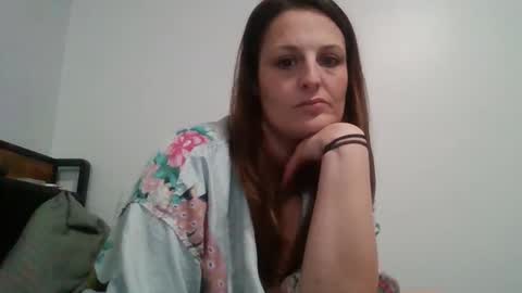 Snapshot of xxxmistymoansxxx chatting on 05-06-26, 07:35 Misti online show from 05-06-26, 07:35