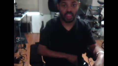 xxxonwheelz online show from 09-17-25, 09:05