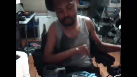 xxxonwheelz online show from 11-09-25, 04:22