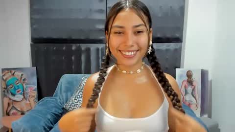 Snapshot of xxxsarita_cute chatting on 02-15-25, 01:53 Sara online show from 02-15-25, 01:53