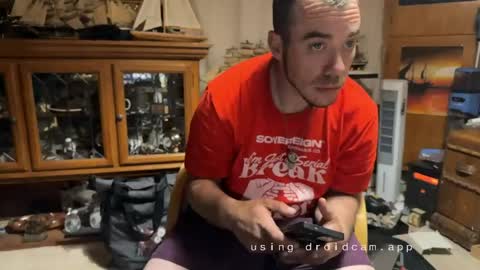 ScubaSteve online show from 05-06-26, 05:35