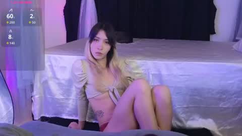 July and Fer online show from 06-12-26, 10:47