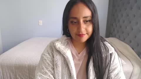 Lunhaa   online show from 09-12-25, 06:08