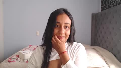 Lunhaa   online show from 09-26-25, 02:32