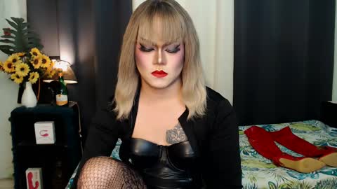 QueenMarina online show from 01-24-25, 06:35