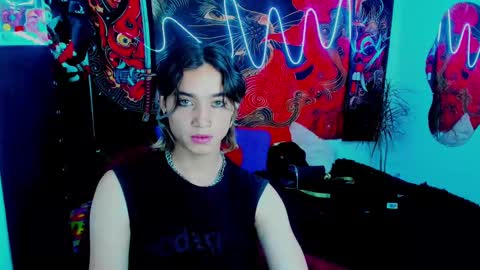 Snapshot of xzerox_ chatting on 10-09-25, 07:06 xzerox_ online show from 10-09-25, 07:06