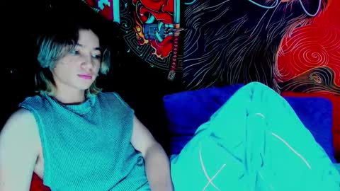 Snapshot of xzerox_ chatting on 10-10-25, 04:00 xzerox_ online show from 10-10-25, 04:00