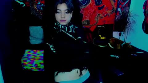 Snapshot of xzerox_ chatting on 10-21-25, 01:01 xzerox_ online show from 10-21-25, 01:01