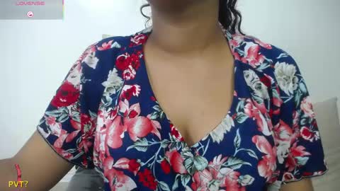 Snapshot of yaazhini457034 chatting on 05-21-26, 11:50 yazhini online show from 05-21-26, 11:50