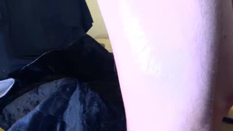 Snapshot of yaj___ chatting on 11-04-25, 10:42 YAJ online show from 11-04-25, 10:42