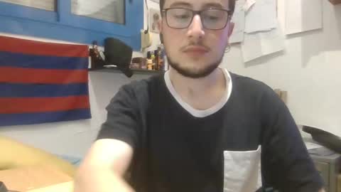 Snapshot of yakajoe97 chatting on 02-06-25, 10:53 yakajoe97 online show from 02-06-25, 10:53