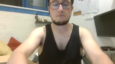 Snapshot of yakajoe97 chatting on 10-20-25, 08:42 yakajoe97 online show from 10-20-25, 08:42