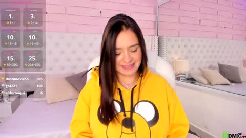 Yakeline online show from 01-25-25, 01:54