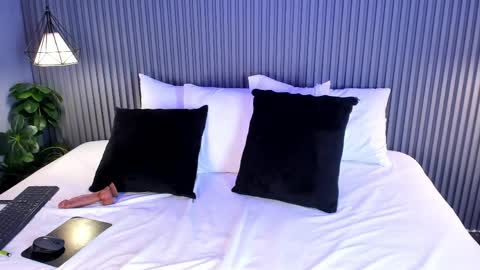 Yalezka online show from 04-10-26, 05:01