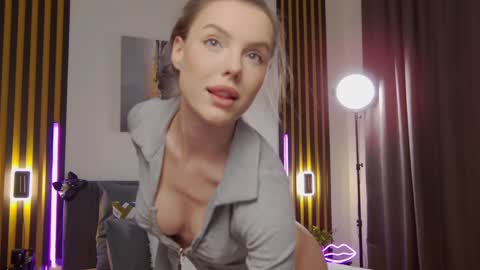 Snapshot of yamaguchi_ chatting on 01-16-25, 05:32 yamaguchi_ online show from 01-16-25, 05:32