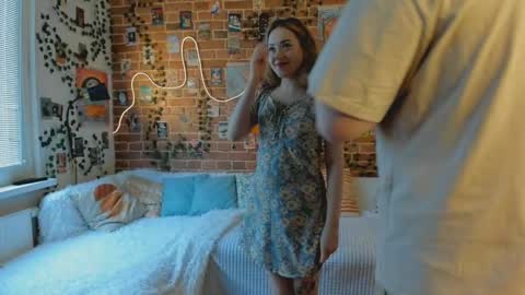 Snapshot of yami_yami_yami chatting on 02-14-25, 11:31 Mia and Andry online show from 02-14-25, 11:31