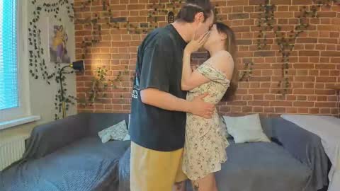 Snapshot of yami_yami_yami chatting on 03-01-26, 12:18 Mia and Andry online show from 03-01-26, 12:18