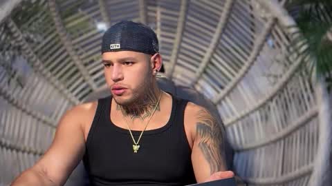 Snapshot of yamp_bigcock chatting on 09-19-25, 04:36 yamp sambrano online show from 09-19-25, 04:36