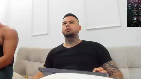 Snapshot of yampier01 chatting on 09-11-25, 08:09 yampier- cristian online show from 09-11-25, 08:09