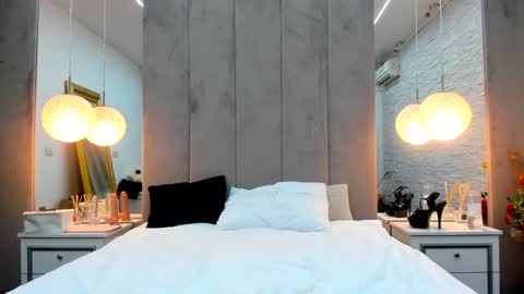 Yana  online show from 12-29-24, 08:48