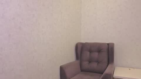 Snapshot of yana_squrel_22 chatting on 10-14-25, 11:22 Yana online show from 10-14-25, 11:22