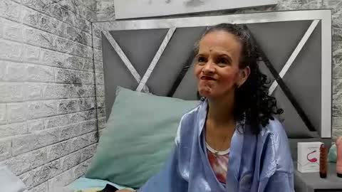 yanetrose online show from 07-19-26, 03:54