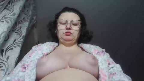 Anika online show from 02-08-25, 04:36