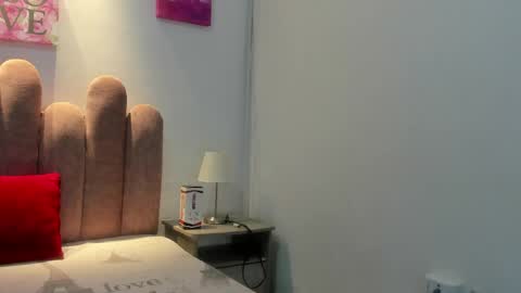 yara10_ online show from 04-22-26, 11:34
