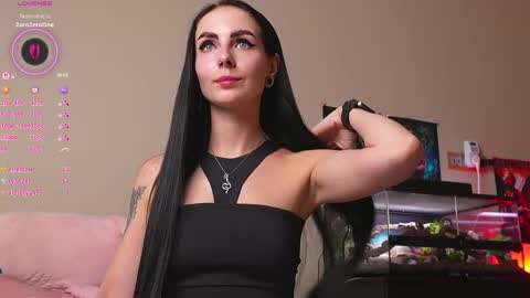 Yara online show from 04-23-26, 12:29