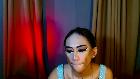 Snapshot of yasii19 chatting on 01-15-25, 04:32 miss yasii online show from 01-15-25, 04:32