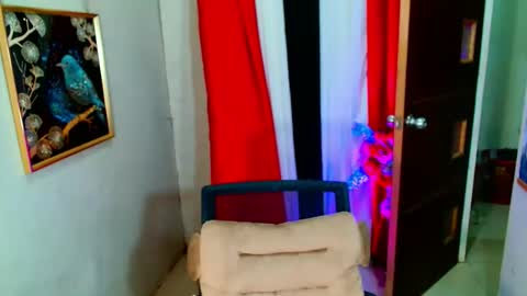 Snapshot of yasii19 chatting on 10-31-25, 04:52 miss yasii online show from 10-31-25, 04:52