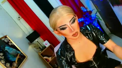 Snapshot of yasii19 chatting on 11-19-25, 05:46 miss yasii online show from 11-19-25, 05:46