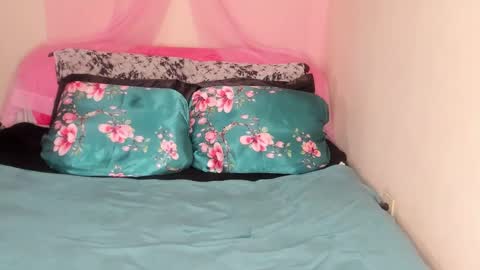 Yasmina online show from 02-08-25, 06:54