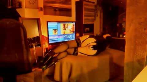 Snapshot of yassminhot84 chatting on 02-28-26, 10:44 yassminhot84 online show from 02-28-26, 10:44