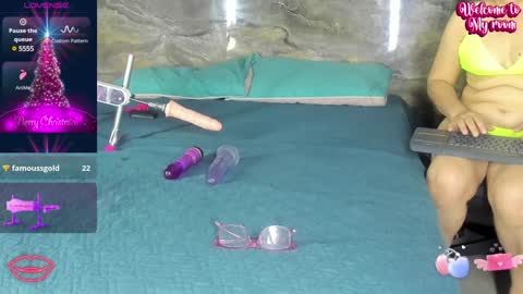 Snapshot of yaya____ chatting on 12-30-24, 10:55 yaya____ online show from 12-30-24, 10:55