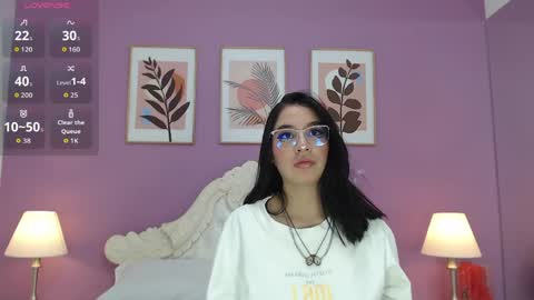 Snapshot of yayaqueen chatting on 05-25-26, 12:11 Yaya online show from 05-25-26, 12:11