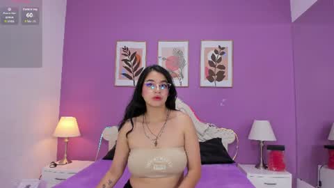 Snapshot of yayaqueen chatting on 06-24-26, 11:31 Yaya online show from 06-24-26, 11:31