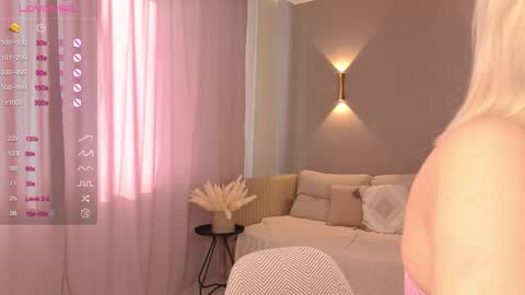 Snapshot of yeah_i_want chatting on 09-11-25, 05:07 Loe online show from 09-11-25, 05:07