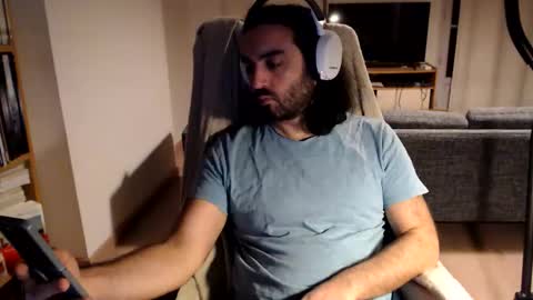 yeeaahoo online show from 02-15-26, 07:32