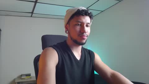 yeff online show from 10-30-25, 02:02