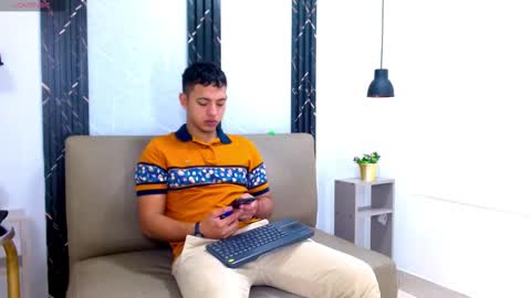 Yeison online show from 11-17-25, 11:16