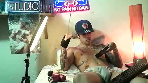 yeisoncastellanos1999 online show from 02-17-26, 09:10