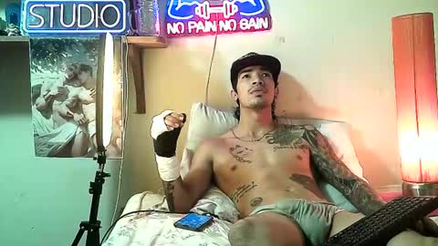 yeisoncastellanos1999 online show from 02-26-26, 07:57