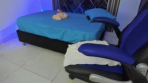 yelena03 online show from 11-20-25, 10:59