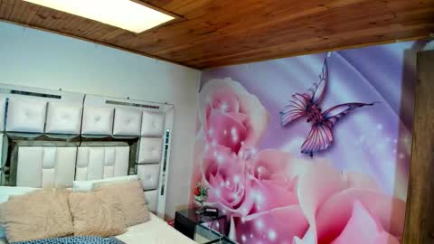 yelena  online show from 01-13-26, 01:16